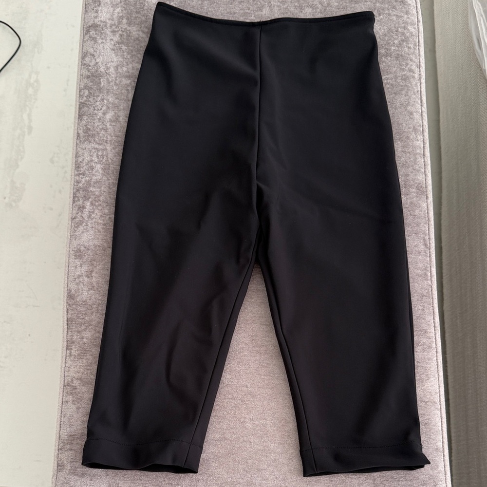 Rohe Scuba capri pants high waisted size 32